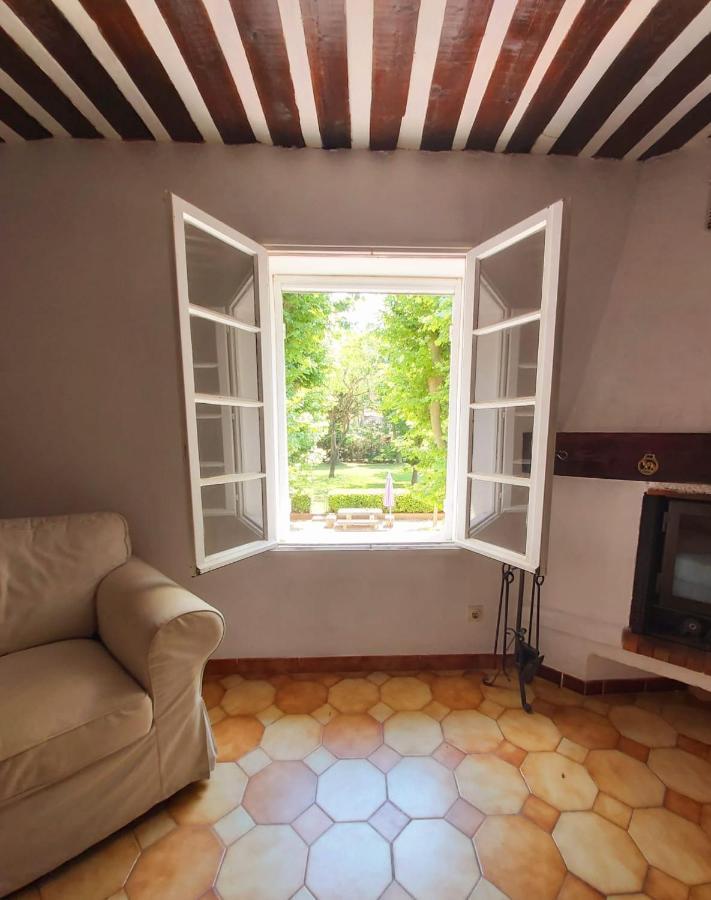 Eblouissant Appartement Au Calme D'Une Residence Avec Piscine Idealement Situe Au Pied Du Colorado Provencal Dans Le Prestigieux Luberon Rustrel Eksteriør billede