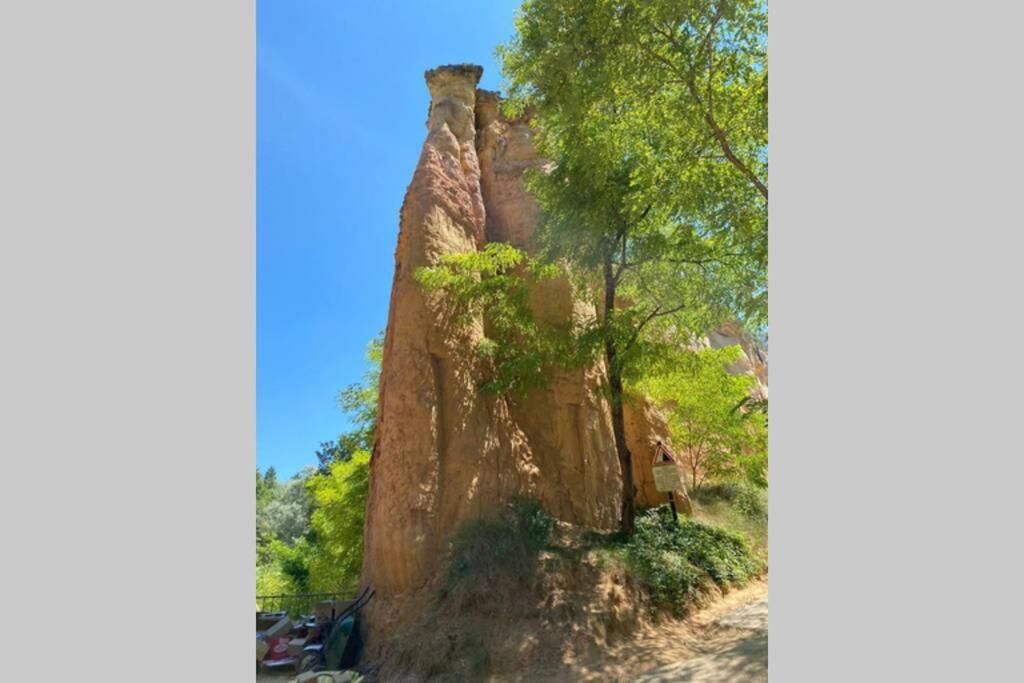 Eblouissant Appartement Au Calme D'Une Residence Avec Piscine Idealement Situe Au Pied Du Colorado Provencal Dans Le Prestigieux Luberon Rustrel Eksteriør billede