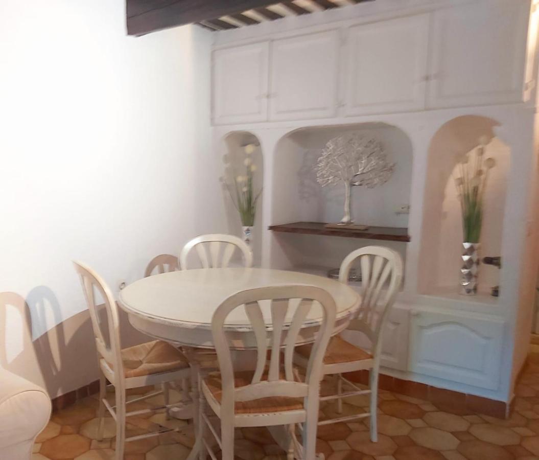 Eblouissant Appartement Au Calme D'Une Residence Avec Piscine Idealement Situe Au Pied Du Colorado Provencal Dans Le Prestigieux Luberon Rustrel Eksteriør billede